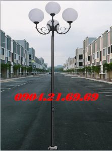 Cột đèn sân vườn Arlequin tay chùm CH02 - 4 bóng