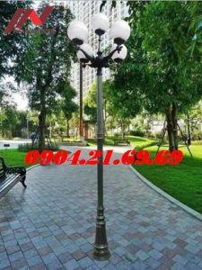 Cột đèn sân vườn PINE lắp tay chùm CH07 - 5 bóng