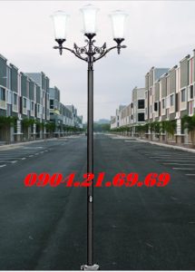 Cột đèn sân vươn Arlequin lắp tay chùm CH11 - 3 bóng