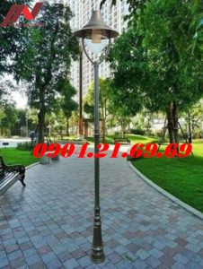 Cột đèn sân vườn PINE lắp đèn compact
