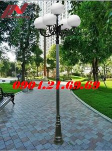Cột đèn sân vườn PINE lắp tay chùm CH04 5 bóng
