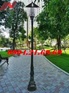 Cột đèn sân vườn DC02 lắp bóng đèn cao áp