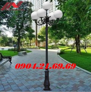Cột đèn sân vườn DC06 lắp tay chùm CH04 - 5 bóng